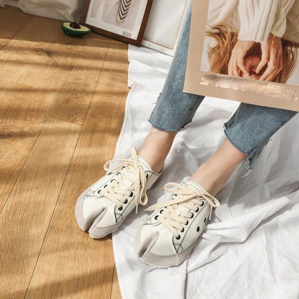 canvas split toe shoe and half slipper designer shoes women luxury 2020 casual lace-up flats flat shoes for ladies ayakabi#g8, Black
canvas split toe shoe and half slipper designer shoes women luxury 2020 casual lace-up flats flat shoes for ladies ayakabi#g8, Black