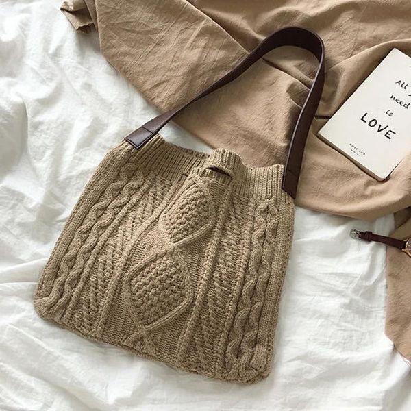 new autumn and winter women shoulder bags wool knit shoulder bag for girl large capacity women handbags retro fashion female bag
new autumn and winter women shoulder bags wool knit shoulder bag for girl large capacity women handbags retro fashion female bag
