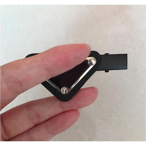 selling triangle hair clip with stamp women girl leather letter triangle barrettes fashi sqcwyq new_dhbest, Golden;silver
selling triangle hair clip with stamp women girl leather letter triangle barrettes fashi sqcwyq new_dhbest, Golden;silver