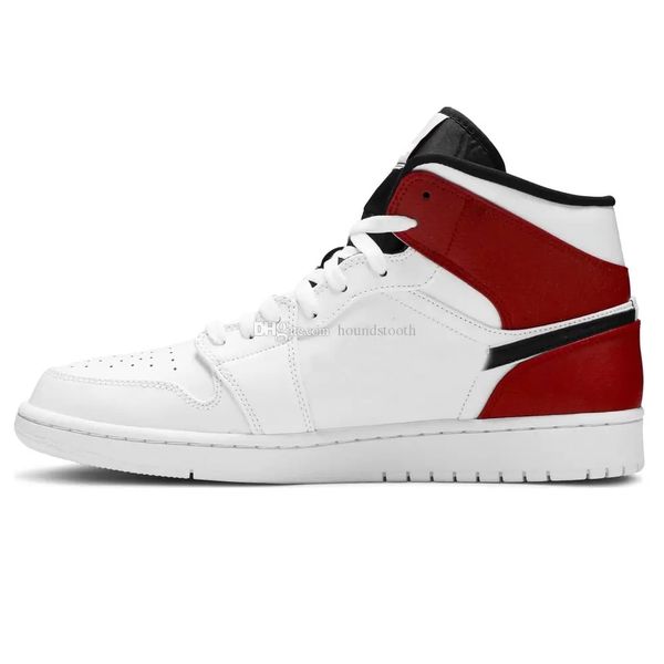 jumpman 1 mid se white chicago basketball shoes 1s sneakers 554724 116
jumpman 1 mid se white chicago basketball shoes 1s sneakers 554724 116