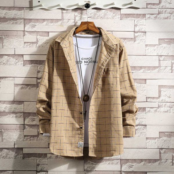 autumn and winter new fashion brand frosted plaid casual korean slim long sleeve young men's shirt, White;black
autumn and winter new fashion brand frosted plaid casual korean slim long sleeve young men's shirt, White;black