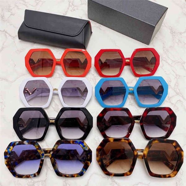 2022 factory wholesale warren's square sunglasses and the same fashion small face sunglasses, White;black
2022 factory wholesale warren's square sunglasses and the same fashion small face sunglasses, White;black