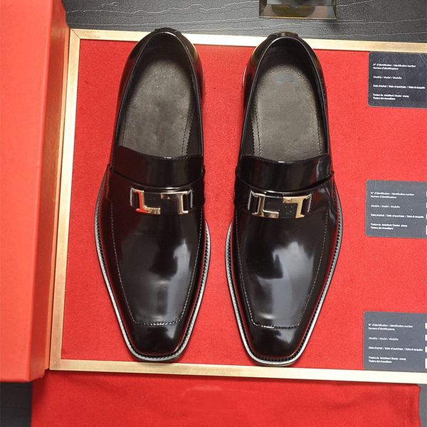 21ss leather flats shoes men suede stylist shoes spikes genuine leather sneakers low flat rivets men's leather shoes, Black
21ss leather flats shoes men suede stylist shoes spikes genuine leather sneakers low flat rivets men's leather shoes, Black