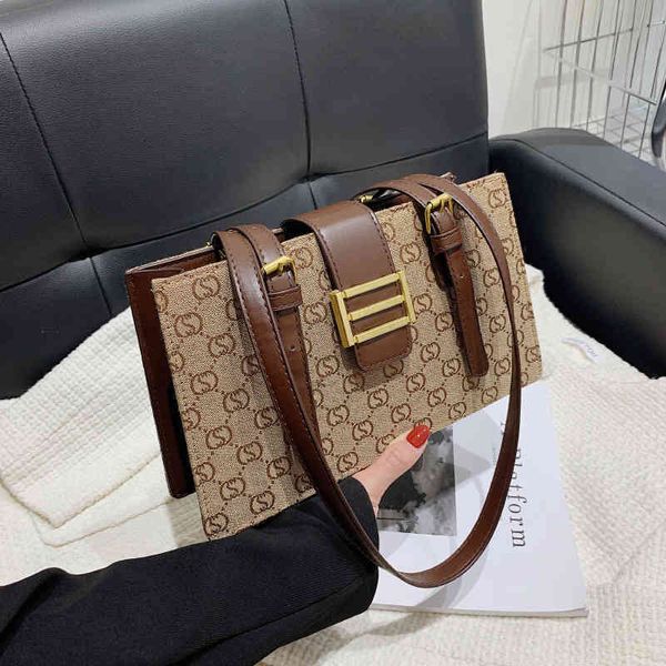 2022 latest handbag factory store women's autumn women's small square woven urban simple single shoulder
2022 latest handbag factory store women's autumn women's small square woven urban simple single shoulder