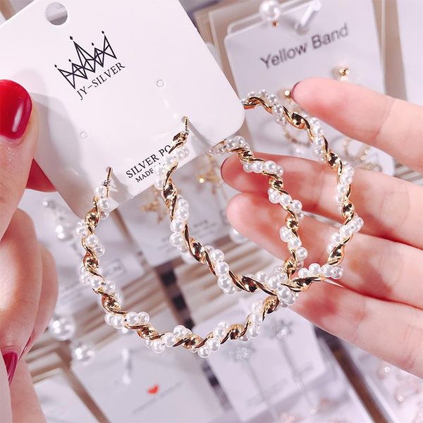 vintage gold pearl hoop earrings for women accesories big circle/round earrings rings fashion hoops 2020 ear creoles jewelry, Golden;silver
vintage gold pearl hoop earrings for women accesories big circle/round earrings rings fashion hoops 2020 ear creoles jewelry, Golden;silver