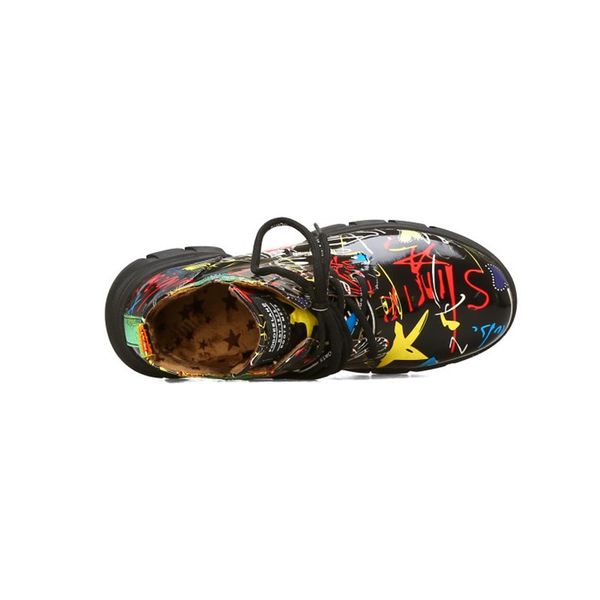 british style graffiti thick with newspaper pattern personality short boots with students large size ankle boots for women 201021, Black
british style graffiti thick with newspaper pattern personality short boots with students large size ankle boots for women 201021, Black