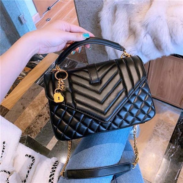 2021 designer luxury classical handbags women shoulder handbag colors feminina clutch tote lady bags messenger bag purse shopping tote
2021 designer luxury classical handbags women shoulder handbag colors feminina clutch tote lady bags messenger bag purse shopping tote