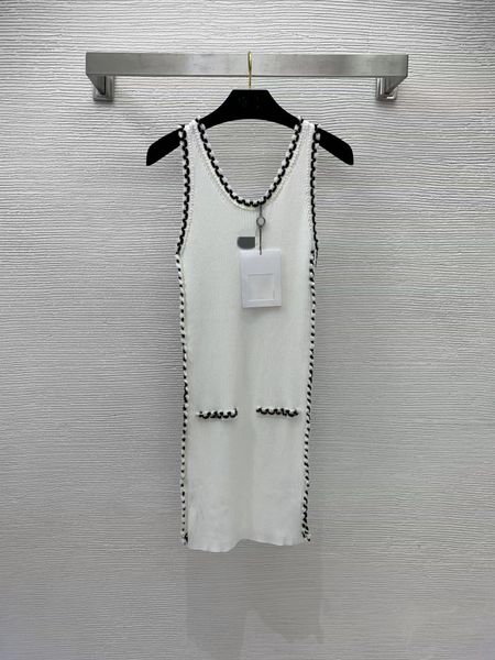 milan runway dress 2022 spring summer scoop neck print designer dresses brand same style dress 0228-8, Black
milan runway dress 2022 spring summer scoop neck print designer dresses brand same style dress 0228-8, Black