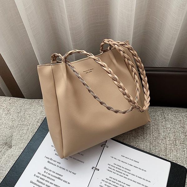 shoulder bags 2021 european and american retro minimalist one-shoulder tote bag soft leather lady big
shoulder bags 2021 european and american retro minimalist one-shoulder tote bag soft leather lady big