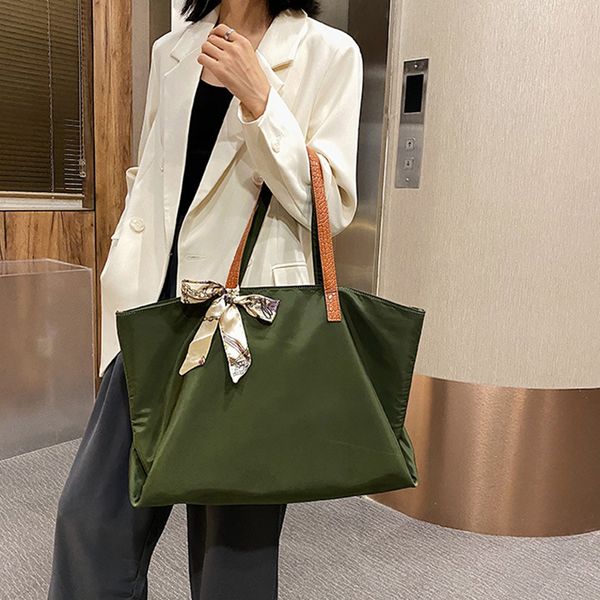 bow scarves high capacity tote bags for women 2020 new quality women's handbag casual solid color women shoulder bag big shopper c1016, Black;red
bow scarves high capacity tote bags for women 2020 new quality women's handbag casual solid color women shoulder bag big shopper c1016, Black;red