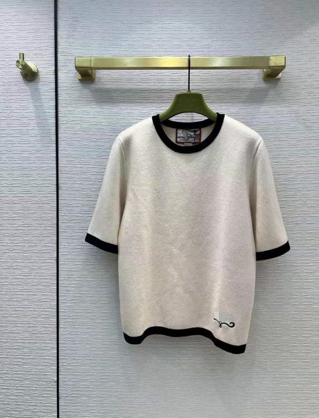 2022 spring milan runway sweater o neck short sleeve women's sweater high end jacquard pullover women designer sweater 0118-7, White;black
2022 spring milan runway sweater o neck short sleeve women's sweater high end jacquard pullover women designer sweater 0118-7, White;black