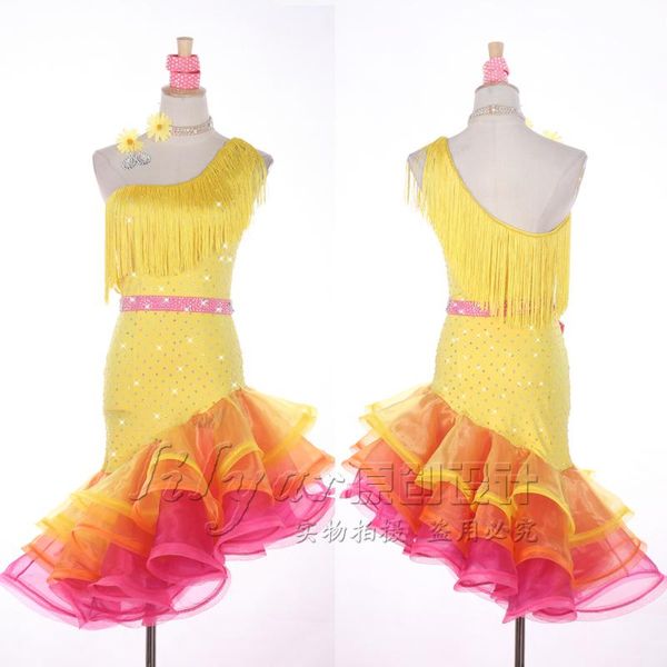 stage wear latin dance dress for women yellow gradation oblique shoulder salsa tango ballroom competition fringe bl1308, Black;red
stage wear latin dance dress for women yellow gradation oblique shoulder salsa tango ballroom competition fringe bl1308, Black;red