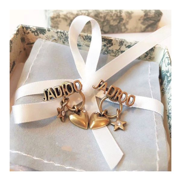 2021 new designer jewelry dijia earrings / dijia love letter earrings female simple personality versatile small sterling silver anti al, Golden
2021 new designer jewelry dijia earrings / dijia love letter earrings female simple personality versatile small sterling silver anti al, Golden