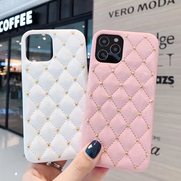 new fashion phone case for iphone 12 8 7 xr xs 11 pro max plus european and american small fragrance style rivet leather protective case
new fashion phone case for iphone 12 8 7 xr xs 11 pro max plus european and american small fragrance style rivet leather protective case