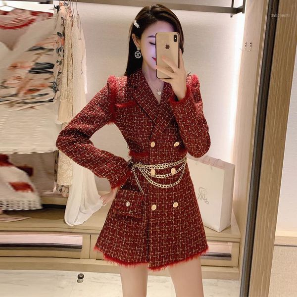 women red tweed plaid blazer golden double breasted jacket thick long woolen suit coat fall winter outerwear with chain belt bag1, White;black
women red tweed plaid blazer golden double breasted jacket thick long woolen suit coat fall winter outerwear with chain belt bag1, White;black