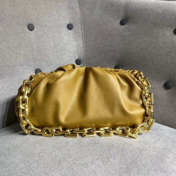 fashion luxurys designers bags saddle women handbag trend leather crossbody bags womens handbags purses chain shoulder bag
fashion luxurys designers bags saddle women handbag trend leather crossbody bags womens handbags purses chain shoulder bag