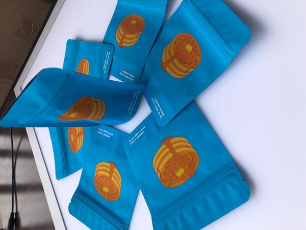 mylar cake medicated bags local edibles and proof pan bags blue 3.5g smell label hologram back bags stickers bbyzm bdetoys 
mylar cake medicated bags local edibles and proof pan bags blue 3.5g smell label hologram back bags stickers bbyzm bdetoys