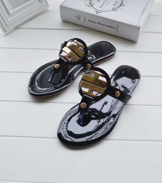 2022 designer slides women man slippers luxury sandals brand sandals real leather flip flop flats slide casual shoes sneakers boots by newsh, Black
2022 designer slides women man slippers luxury sandals brand sandals real leather flip flop flats slide casual shoes sneakers boots by newsh, Black