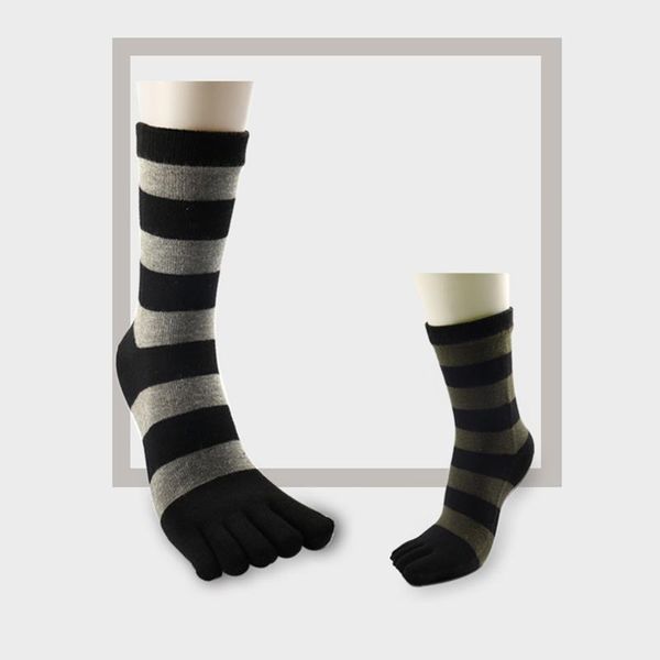 cotton business thick winter five-finger socks simple leisure breathable 5 toe socks men stripe black mid tube toe 03003
cotton business thick winter five-finger socks simple leisure breathable 5 toe socks men stripe black mid tube toe 03003