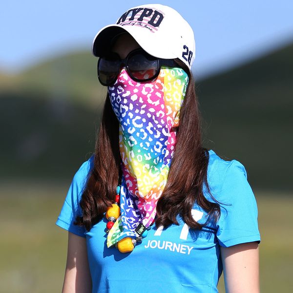corner snow hill island one bicycle seamless triangle head scarf riding equipment wind proof, dust-proof and sunscreen mask
corner snow hill island one bicycle seamless triangle head scarf riding equipment wind proof, dust-proof and sunscreen mask