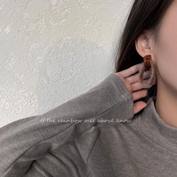 2021 new name popular plushbig round earrings atmospheric girl heart mink hair earrings high-end all-match jewelry gift, Golden;silver
2021 new name popular plushbig round earrings atmospheric girl heart mink hair earrings high-end all-match jewelry gift, Golden;silver