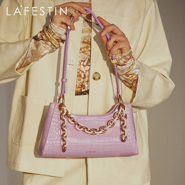 la festin bag 2020 new tide net red wild messenger female crocodile pattern frog single shoulder armpit c0121
la festin bag 2020 new tide net red wild messenger female crocodile pattern frog single shoulder armpit c0121