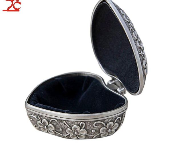 fashion metal antique jewelry box ring jewelry storage organizer chest christmas gift small gift55, Black;white
fashion metal antique jewelry box ring jewelry storage organizer chest christmas gift small gift55, Black;white