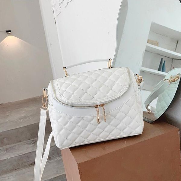plaid female pu leather handbags fashion wide shoulder strap designder shoulder crossbody bags for women 2020
plaid female pu leather handbags fashion wide shoulder strap designder shoulder crossbody bags for women 2020