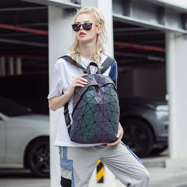 2020 luminous backpack school women men set rucksack female lattice backbag holographic shoulder bags purse and backpack mochila
2020 luminous backpack school women men set rucksack female lattice backbag holographic shoulder bags purse and backpack mochila