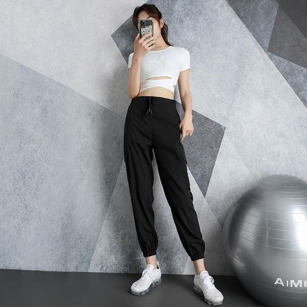running pants 2021 arrival women sports high waist stretchy cycling loose trousers elastic fitness breathable leggings, Black;blue
running pants 2021 arrival women sports high waist stretchy cycling loose trousers elastic fitness breathable leggings, Black;blue