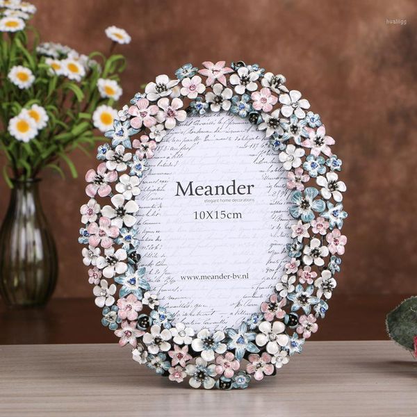 fashion alloy 4x6 inchhigh-end fashion p frame european wedding gift picture frame p put on the ta1
fashion alloy 4x6 inchhigh-end fashion p frame european wedding gift picture frame p put on the ta1