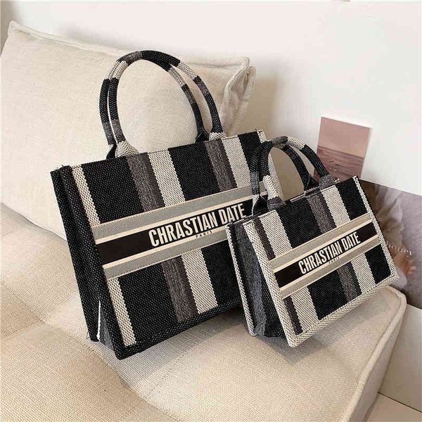 2022 latest models handbag wholesale large capacity bag women's texture portable ins one shoulder bag
2022 latest models handbag wholesale large capacity bag women's texture portable ins one shoulder bag