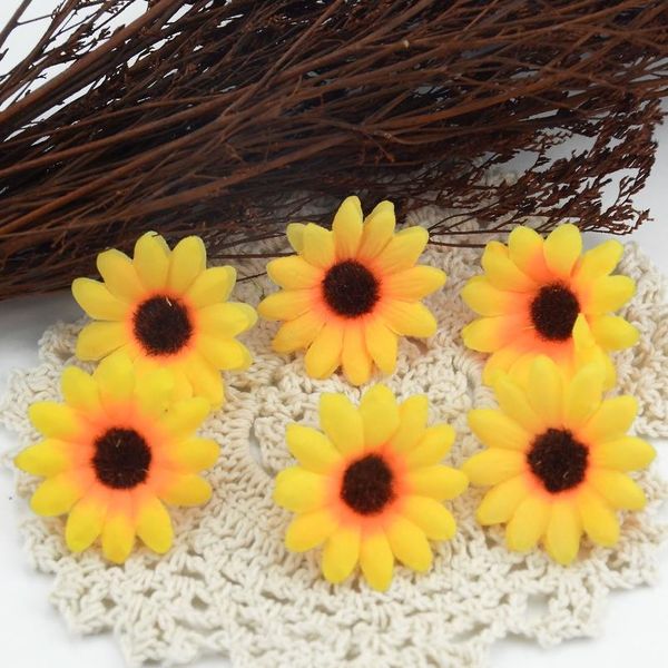 30pcs 4cm mini silk sunflower artificial flower head for wedding box decoration headmade scrapbooking accessories fake jlliiw
30pcs 4cm mini silk sunflower artificial flower head for wedding box decoration headmade scrapbooking accessories fake jlliiw