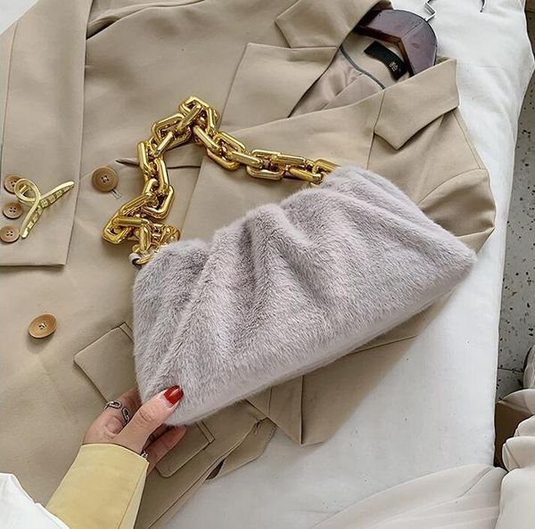 толстые цепи сумки lady благородный высокое качество сумка fur crossbody мягкие женщины сумки clouds сумка
толстые цепи сумки lady благородный высокое качество сумка fur crossbody мягкие женщины сумки clouds сумка