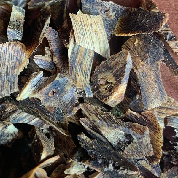 3.8g подлинные китайские зеленые kyara oudh деревянные ломтики культивируемые кинамами ладан богатые нефть натуральные ароматические парфюме
3.8g подлинные китайские зеленые kyara oudh деревянные ломтики культивируемые кинамами ладан богатые нефть натуральные ароматические парфюме