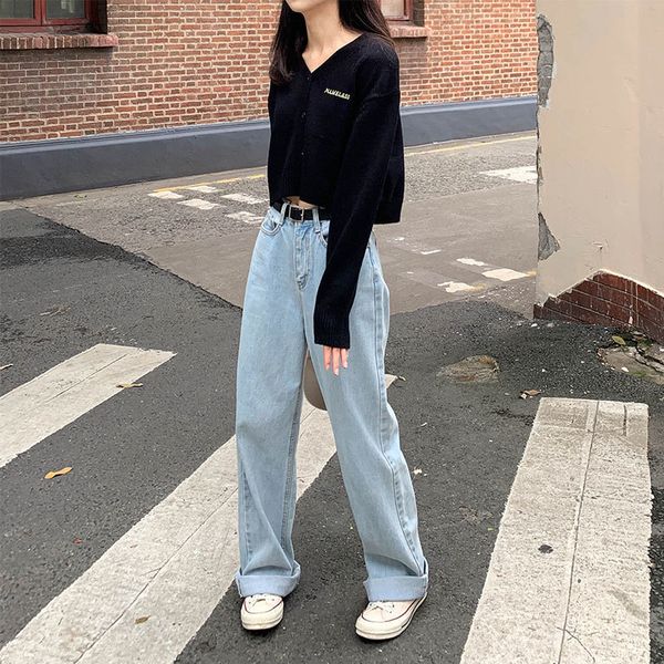 3 colors korean style women spring autumn v neck short cardigan sweater coat female outwear long sleeve knitted lj200815, White;black
3 colors korean style women spring autumn v neck short cardigan sweater coat female outwear long sleeve knitted lj200815, White;black