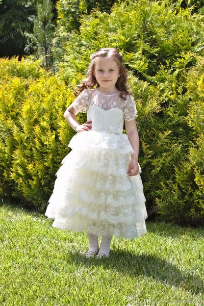 cupcake flower girls dresses with short sleeves and ruffles skirt ball gown tea length fully lace first communion dress for little girl, White;blue
cupcake flower girls dresses with short sleeves and ruffles skirt ball gown tea length fully lace first communion dress for little girl, White;blue