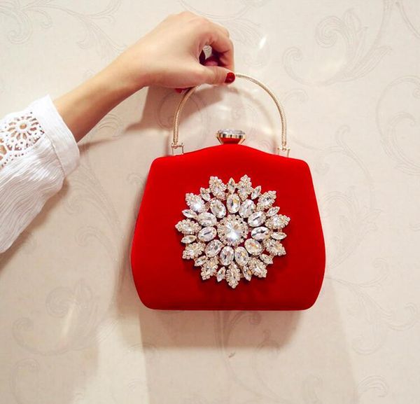 angelatracy 2020 new arrival fashion velour velvet metal frame red diamond chain women flap day clutches evening bag handbag
angelatracy 2020 new arrival fashion velour velvet metal frame red diamond chain women flap day clutches evening bag handbag