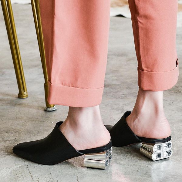 strange med heel slingbacks shoes letter heels summer pumps genuine leather brand stylish female slides single ladies shoes 2020, Black
strange med heel slingbacks shoes letter heels summer pumps genuine leather brand stylish female slides single ladies shoes 2020, Black