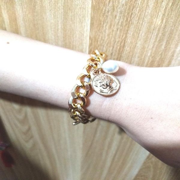 link, chain 2021 designer original beauty avatar pearl bracelet bohemian style ladies jewelry factory wholesale, Black
link, chain 2021 designer original beauty avatar pearl bracelet bohemian style ladies jewelry factory wholesale, Black