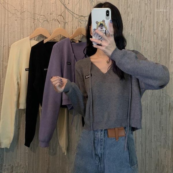spring and autumn new korean style loose outer wear short v-neck long sleeve knit, White;black
spring and autumn new korean style loose outer wear short v-neck long sleeve knit, White;black