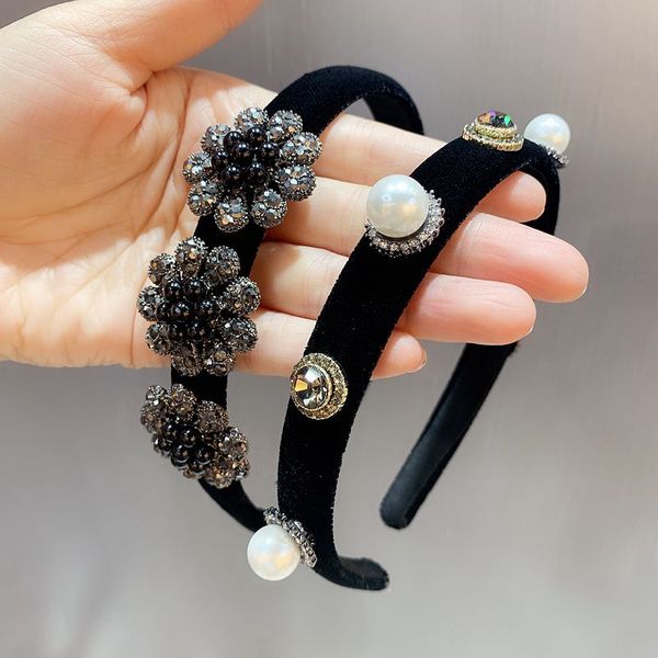 autumn and winter hair accessories vintage velvet camellia pearl water drill hair clip and pressing headband, Golden;silver
autumn and winter hair accessories vintage velvet camellia pearl water drill hair clip and pressing headband, Golden;silver