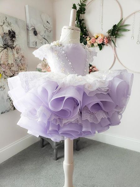 2020 cute lanvender flower girl dresses lace appliqued pearls short ruffles girls pageant dress jewel neck tiered skirts kids formal wear, White;blue
2020 cute lanvender flower girl dresses lace appliqued pearls short ruffles girls pageant dress jewel neck tiered skirts kids formal wear, White;blue