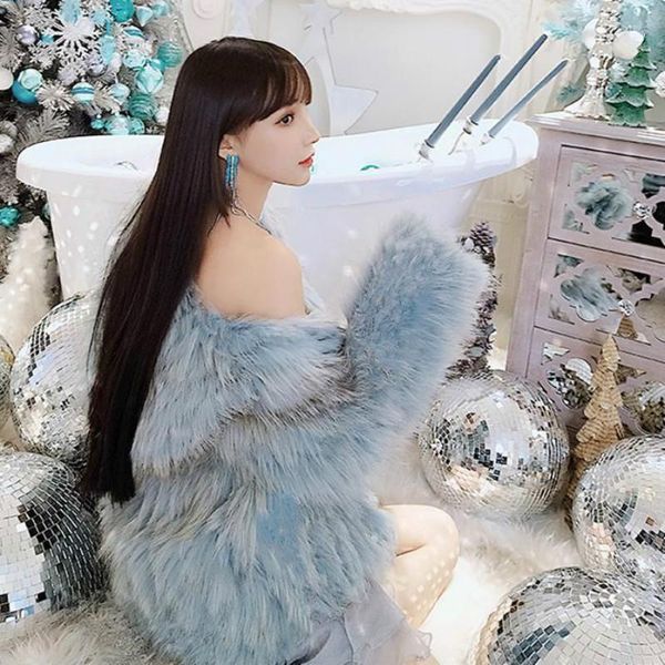 2021 women autumn winter elegant faux fur coat lady solid hooded long sleeve short jacket female casual plush outerwear e2871, Black
2021 women autumn winter elegant faux fur coat lady solid hooded long sleeve short jacket female casual plush outerwear e2871, Black