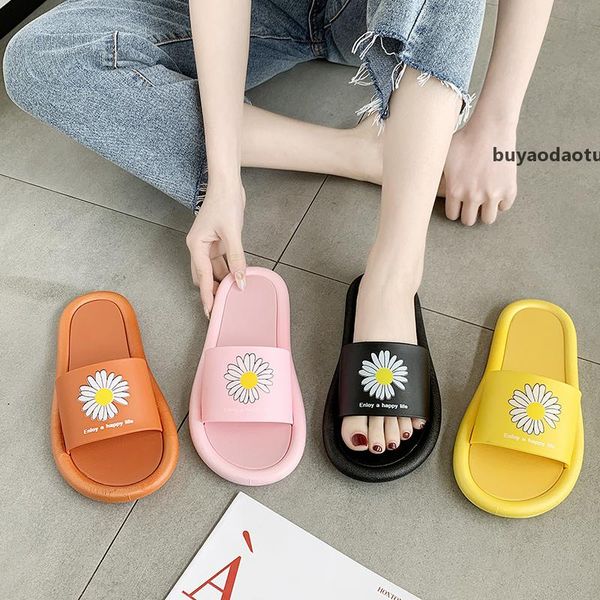 20212020 hot Slipper Summer Fashion Daisy brocade Rubber Wide Flat Slide Men Women Beach causal Sandals Sneakers Flip Flops S 17
20212020 hot Slipper Summer Fashion Daisy brocade Rubber Wide Flat Slide Men Women Beach causal Sandals Sneakers Flip Flops S 17