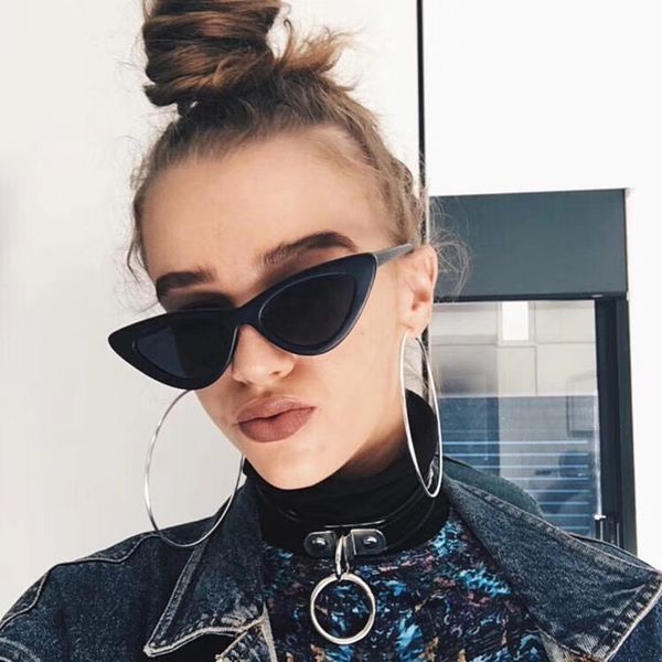 triangle cat's eye female ins super fire hip-hop korean version of chaoyuansufeng glasses net red sunglasses, White;black
triangle cat's eye female ins super fire hip-hop korean version of chaoyuansufeng glasses net red sunglasses, White;black