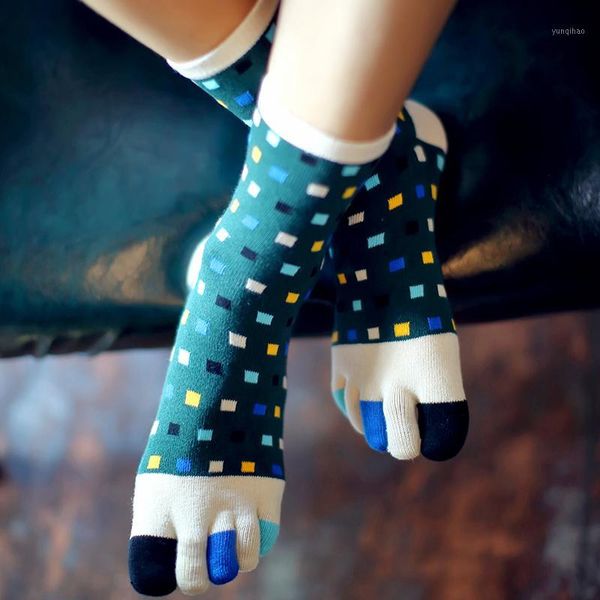 3 pairs five finger socks cotton men toe socks colorful crew tube sandal for male1, Black
3 pairs five finger socks cotton men toe socks colorful crew tube sandal for male1, Black