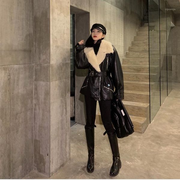 bella philosophy wonder 2020 new winter temperament turn down collar coats zipper with belt women loose lamb hair pu fur jacket1, Black
bella philosophy wonder 2020 new winter temperament turn down collar coats zipper with belt women loose lamb hair pu fur jacket1, Black