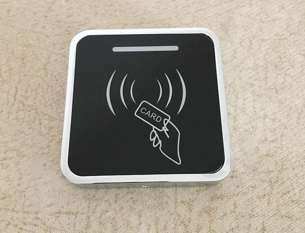 metal elegant 125khz rfid access control with em/id card ,suppport wiegand in and out,proximity card access1
metal elegant 125khz rfid access control with em/id card ,suppport wiegand in and out,proximity card access1