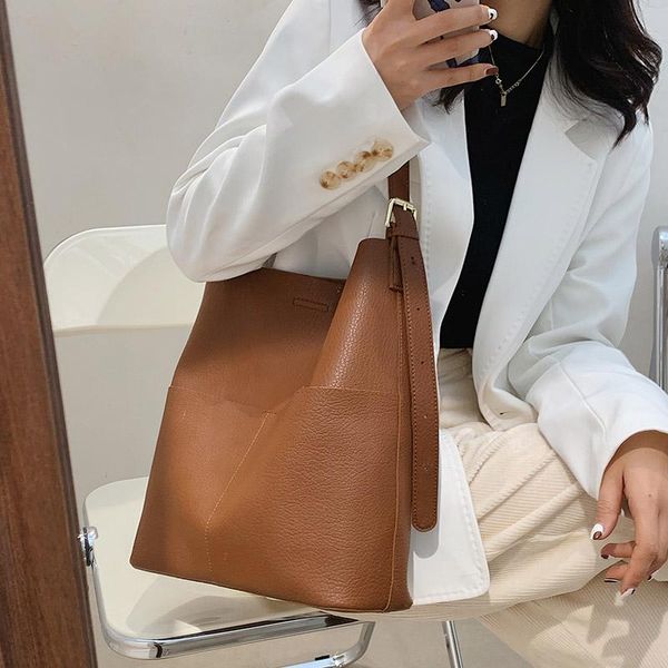 cross body veryme pu leather composite bags for ladies vintage simple tote bag luxury handle shopping packets bolsos grandes
cross body veryme pu leather composite bags for ladies vintage simple tote bag luxury handle shopping packets bolsos grandes